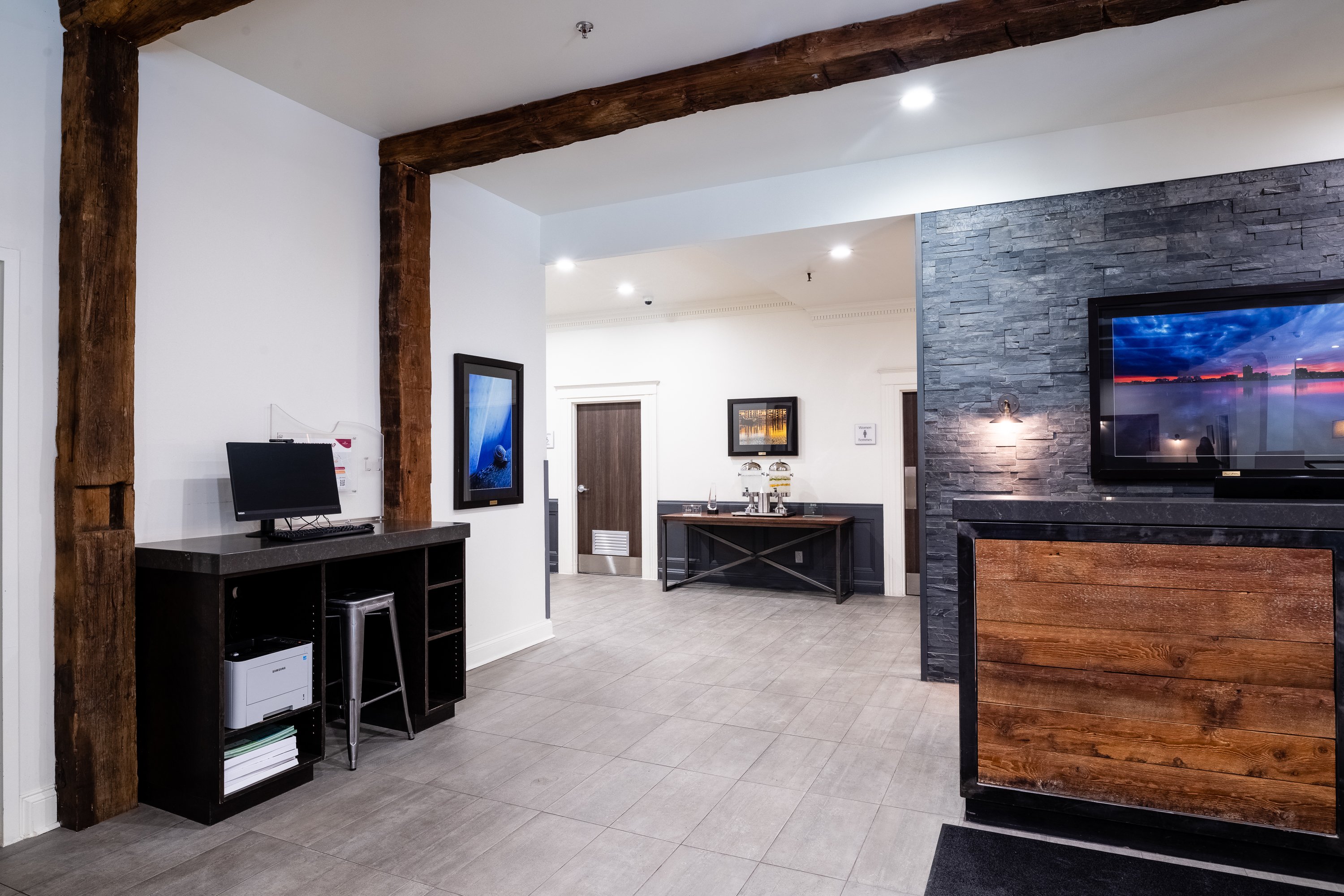 Crowne Plaza Moncton Downtown 8/71