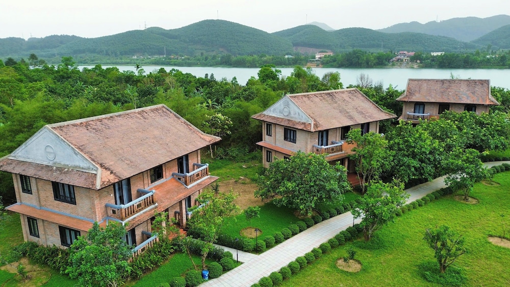 Hue Ecolodge 63/65