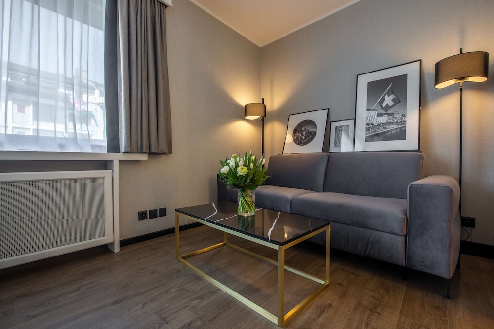 RADISSON BLU HOTEL BASEL 41/74