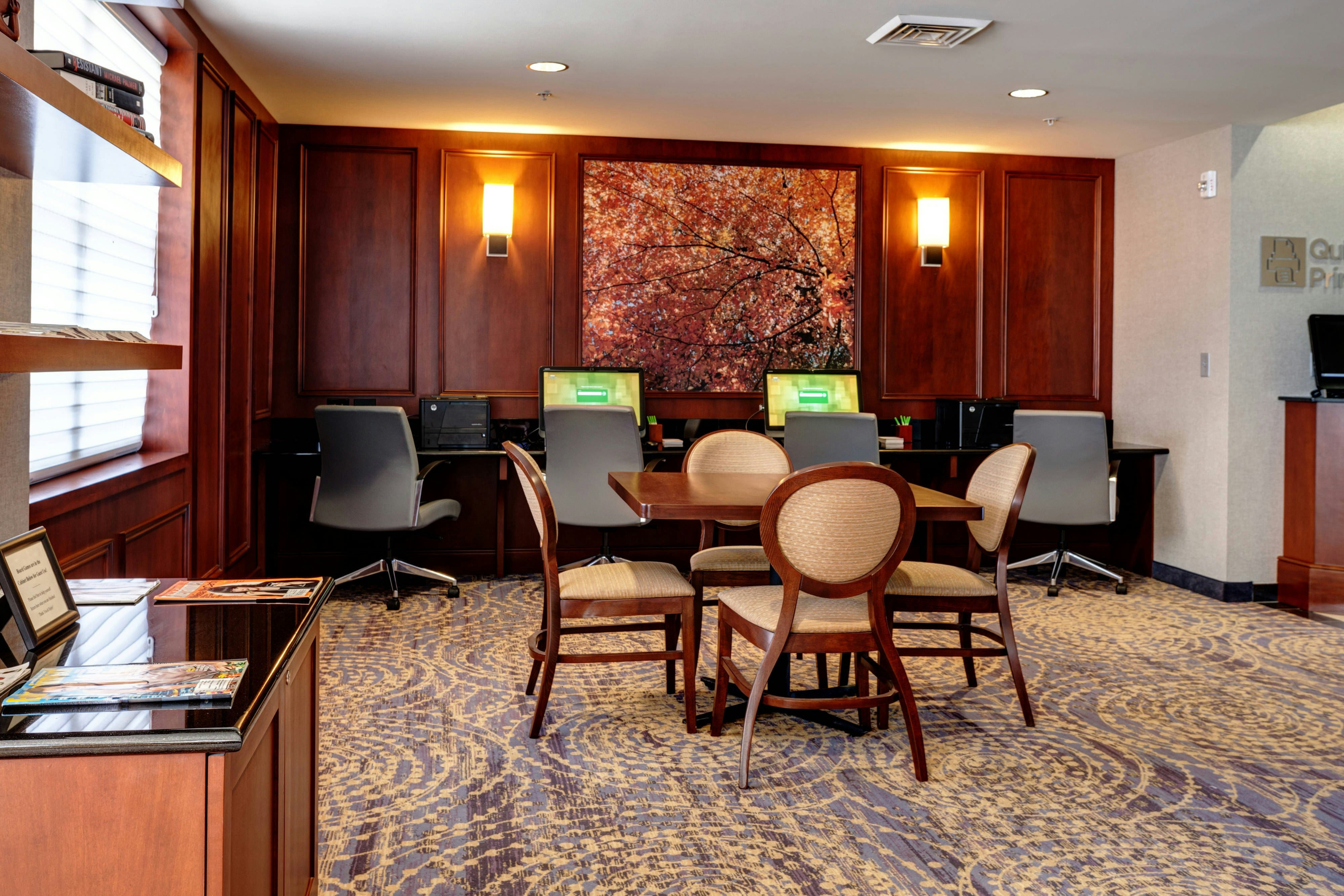 Courtyard By Marriott Hadley Amherst 15/16