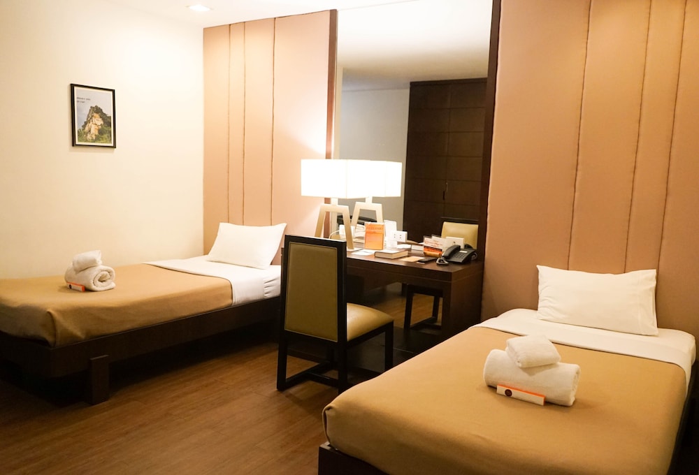 Tacloban Plaza Hotel 17/51