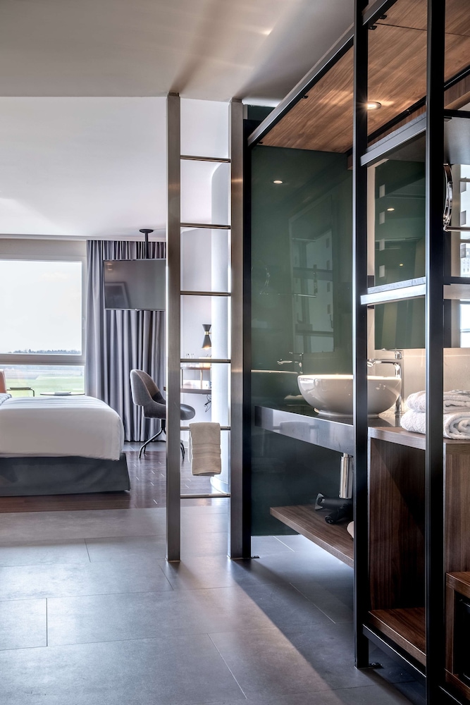 Radisson Hotel Zurich Airport 40/70