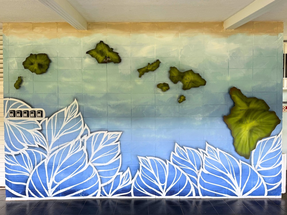Waikiki Heritage Hotel 12/50