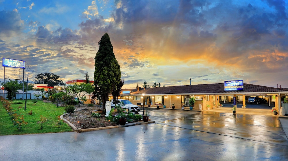 TOP OF THE TOWN MOTEL 64/71
