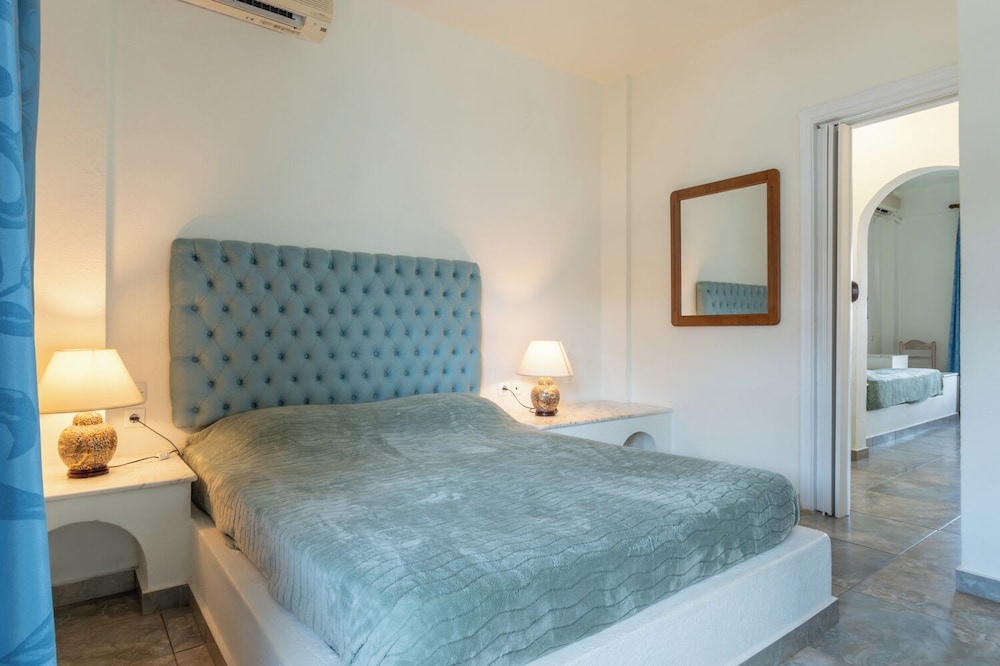 Family, Queen and Twin Beds, Sea View, Near the Pool، Assa Maris Beach Hotel 7/10