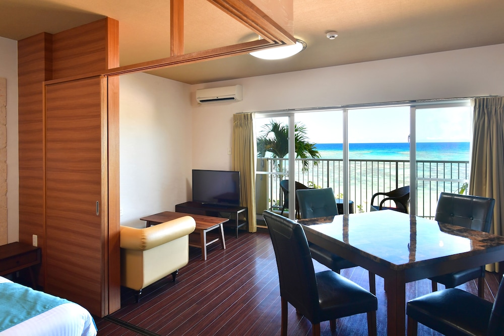 Churaumi On The Beach Motobu 23/50