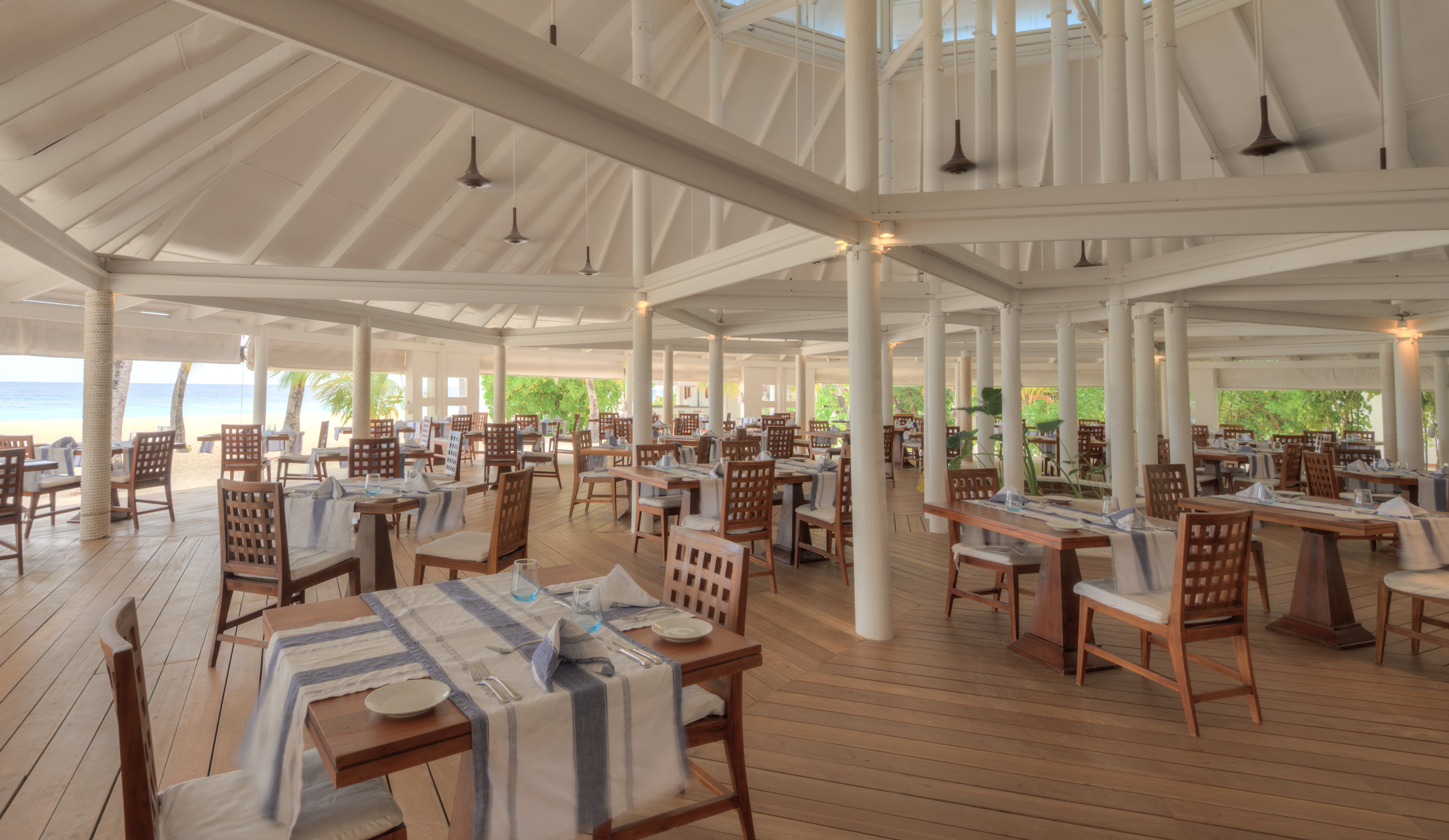 Diamonds Athuruga Maldives Resort and SPA 28/44