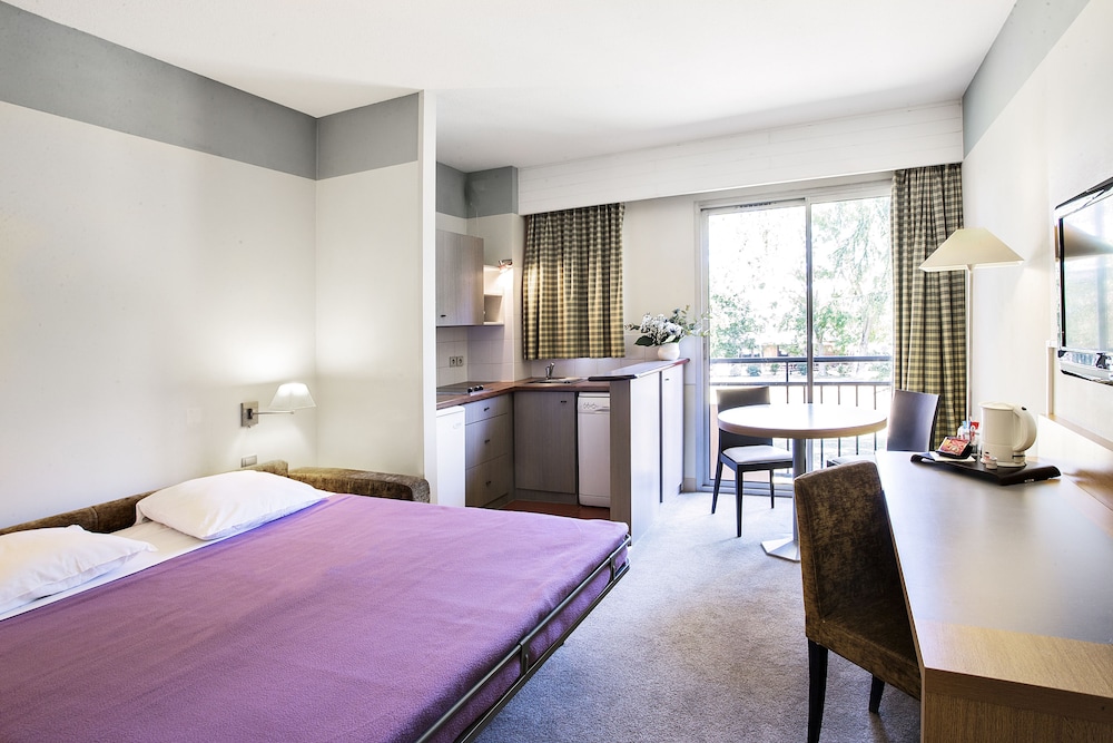 Mercure Toulouse Aeroport Golf De Seilh 26/72