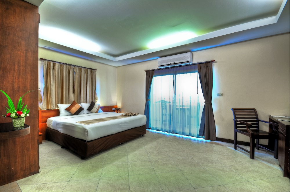 Gazebo Resort Pattaya 48/90