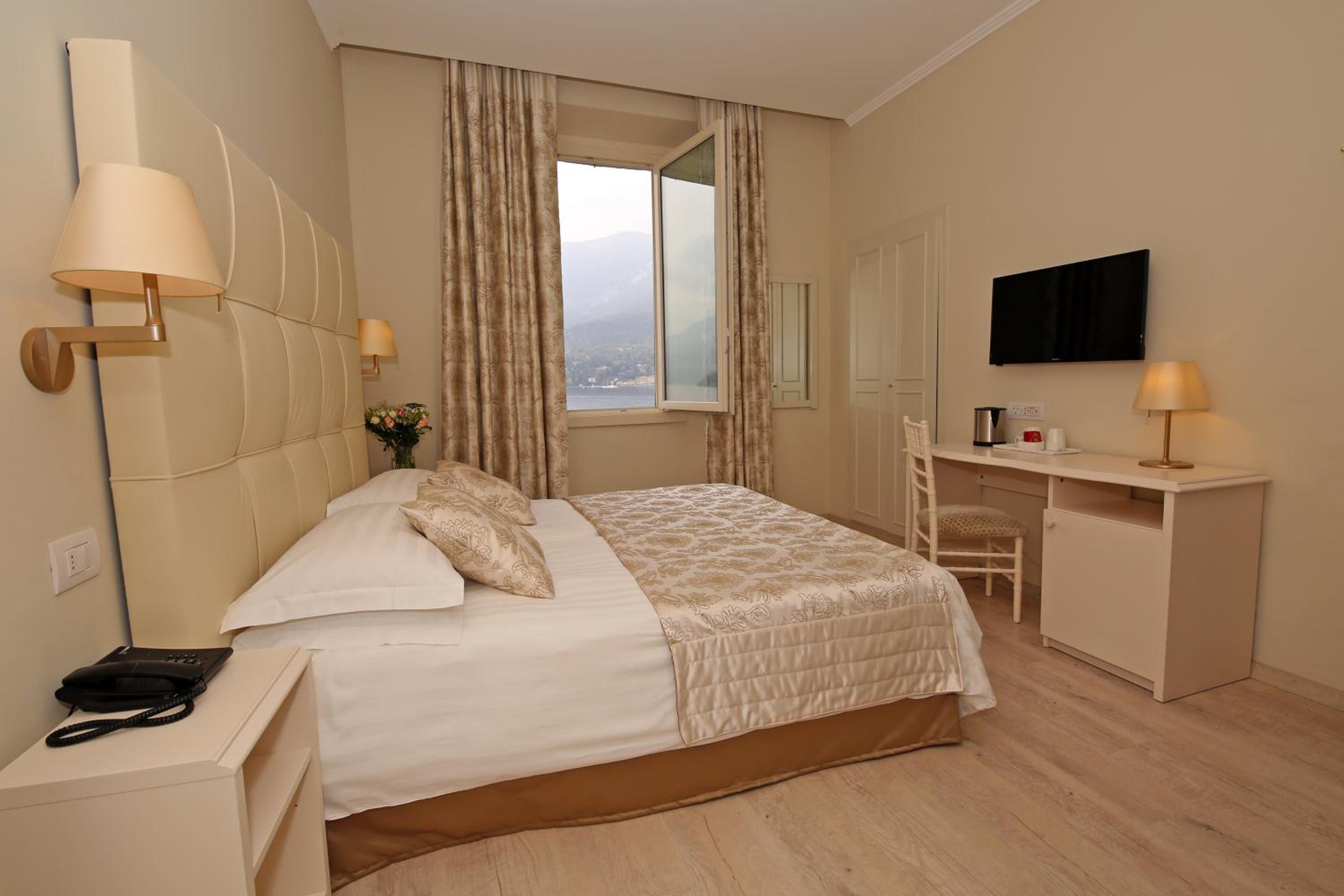 Hotel Du Lac 12/50