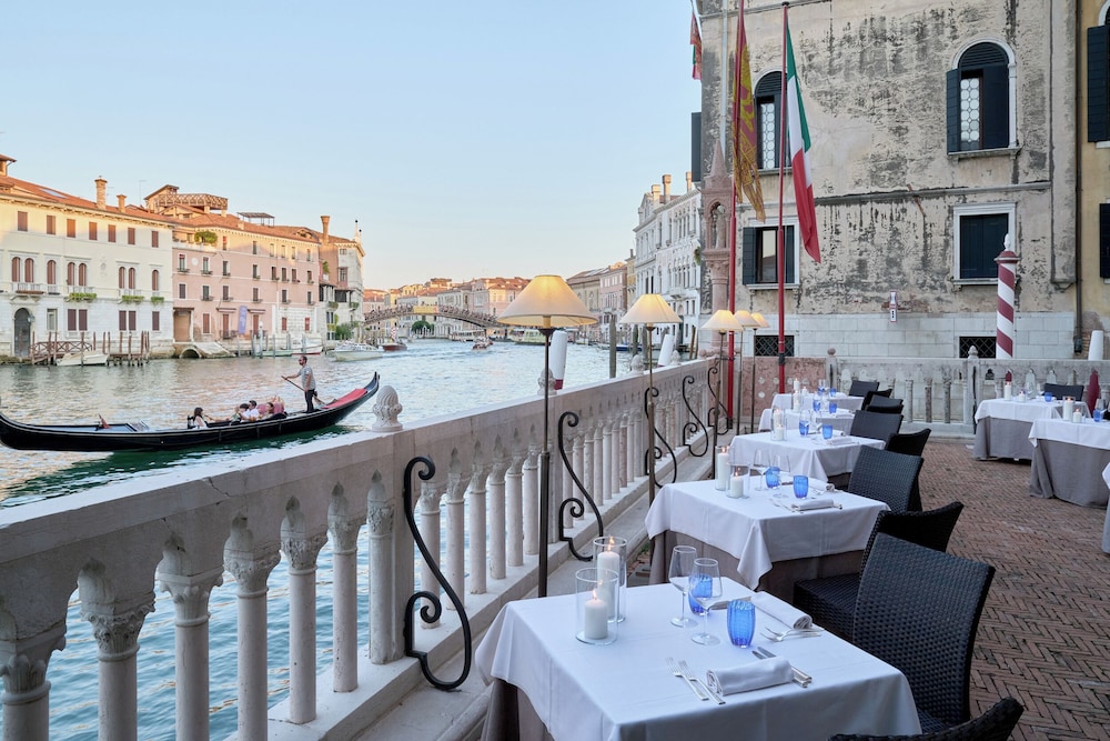 Palazzo Stern Hotel 74/88