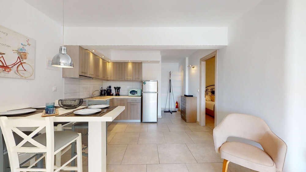 Acrotel Athena Villas 9/50