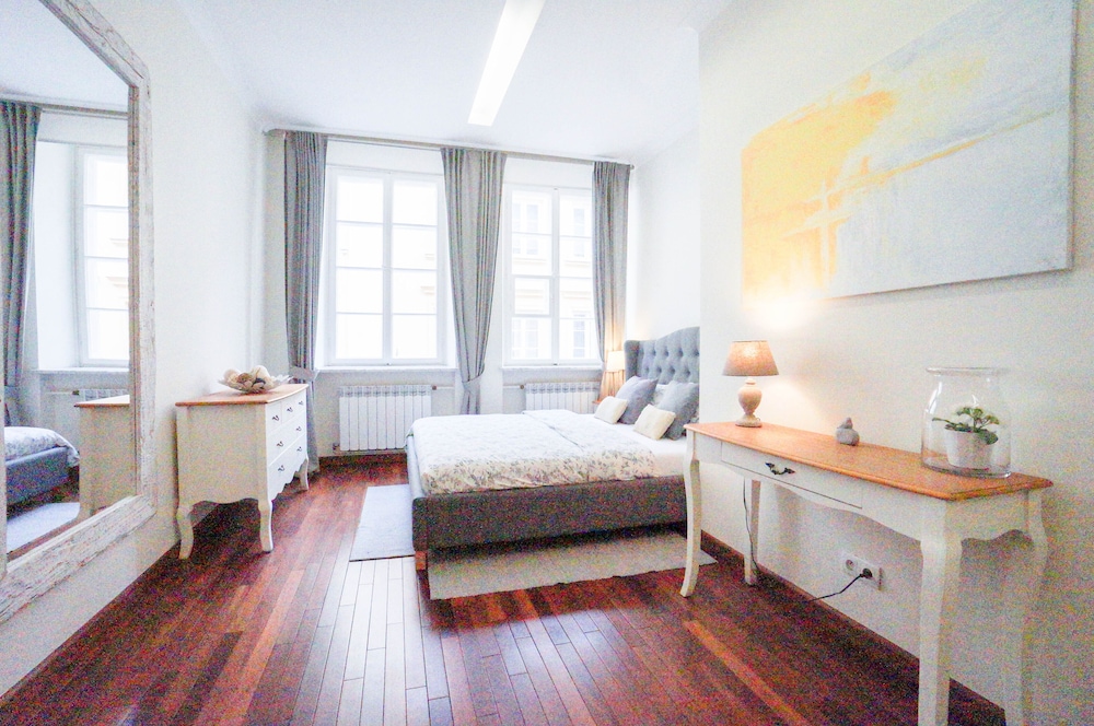 Aaa Stay Premium Apartments Old Town 12/50
