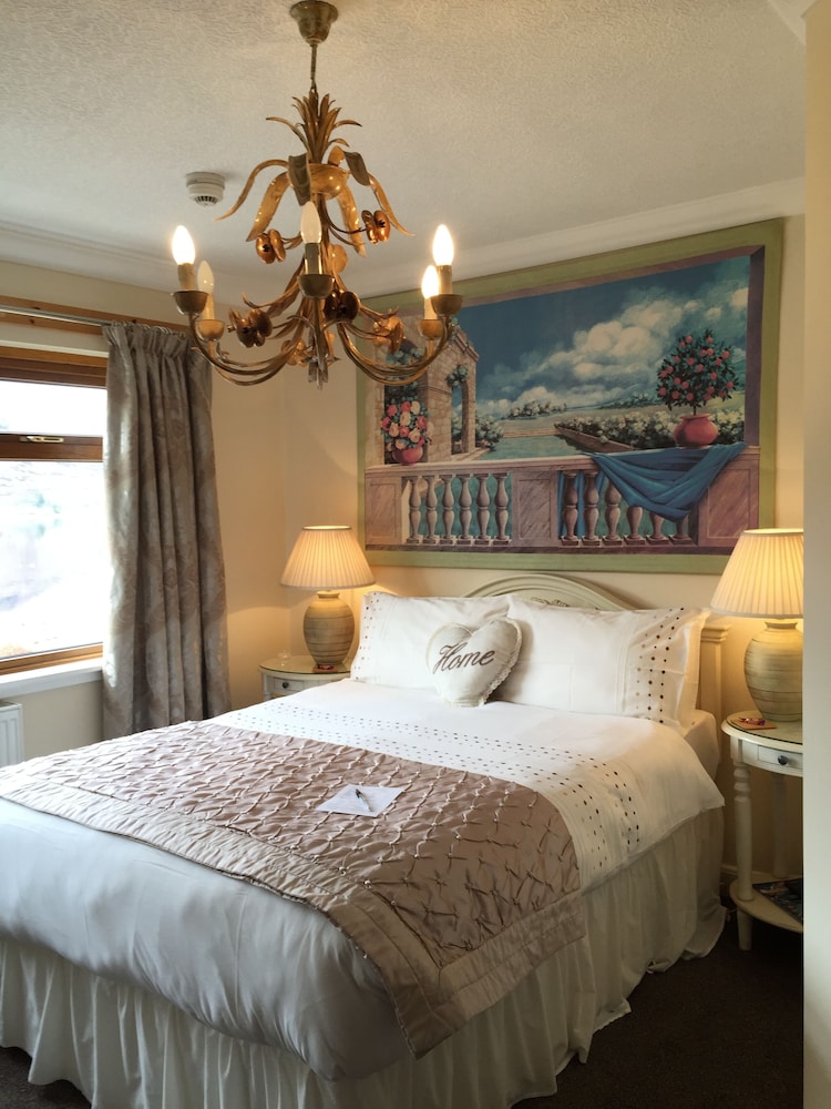 Westcourt Guest House 12/72