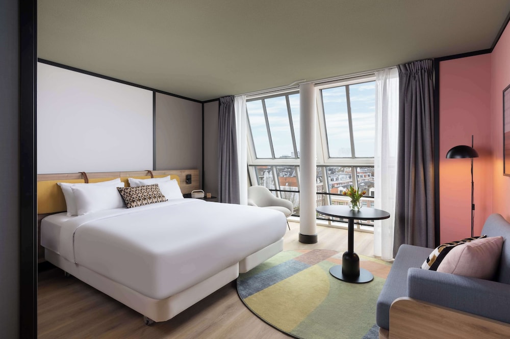 STANDARD, PANORAMIC, CANAL VIEW