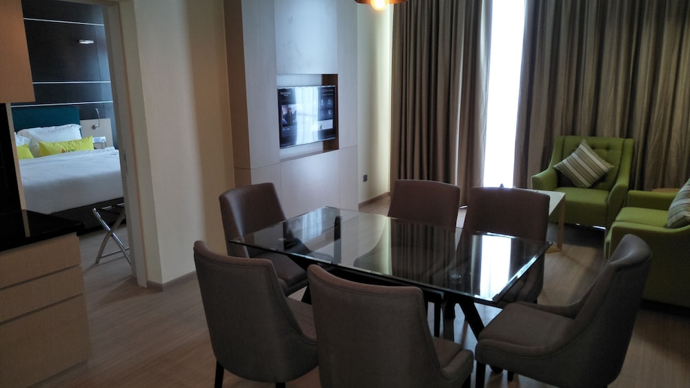 UCSI HOTEL KUCHING 50/72
