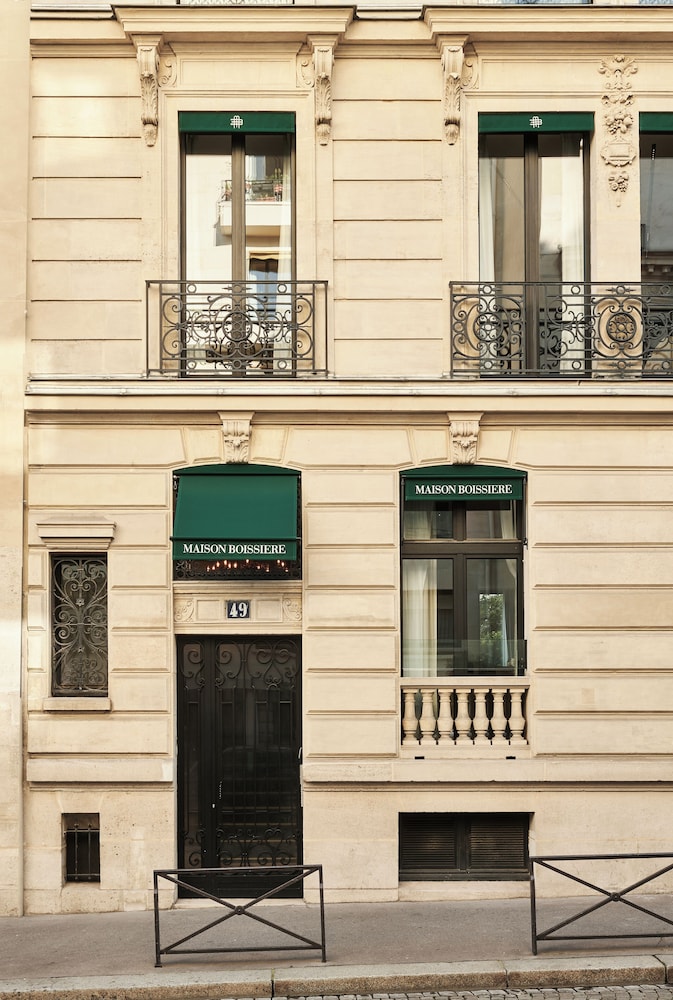 Maison Boissiere Barnes Residences