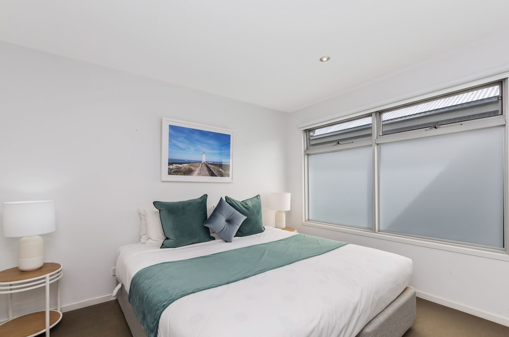 3 Bedrooms, Town House, 3 King Beds، The Victoria Apartments 2/6