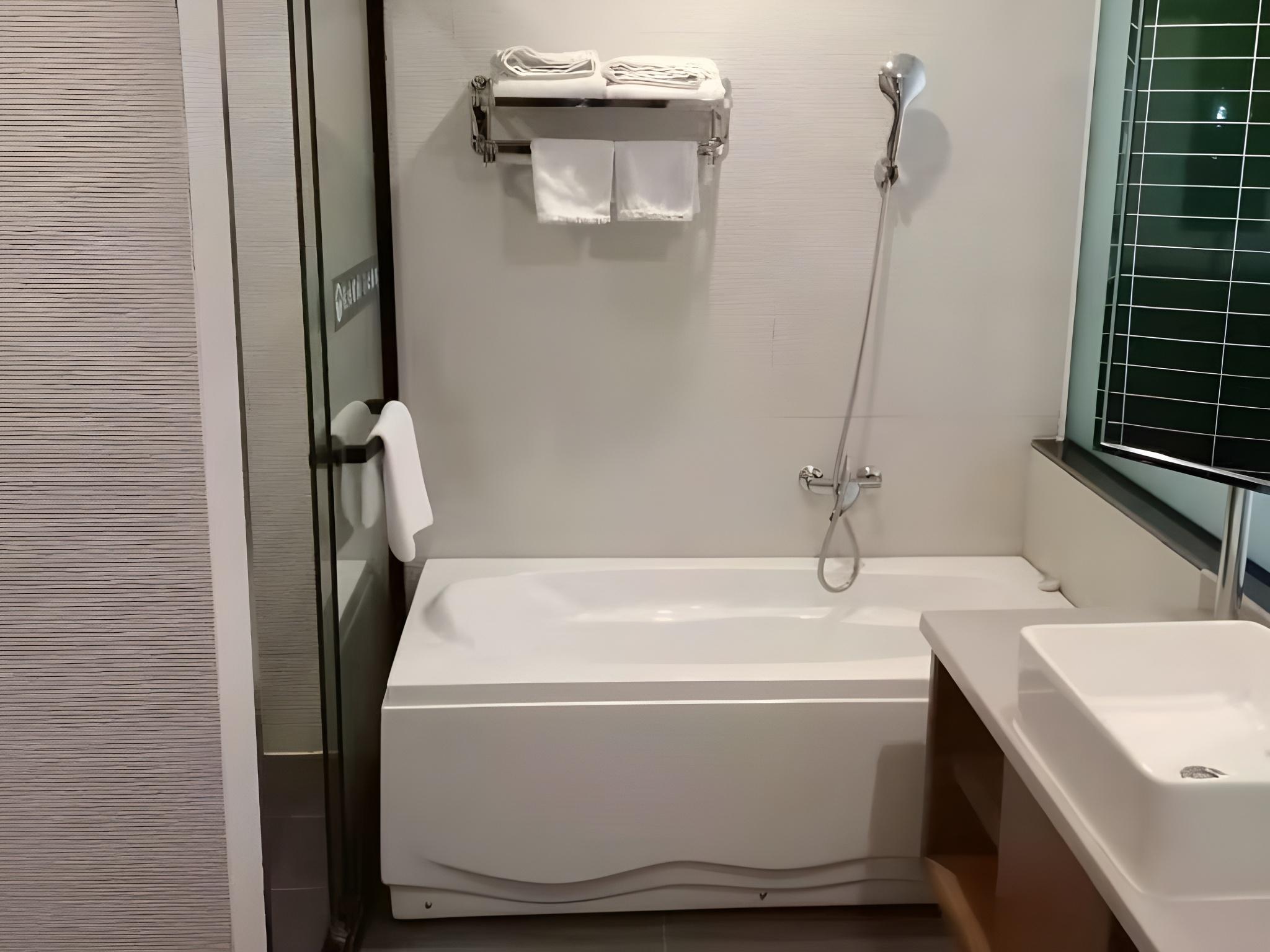 Green Haotai Zhixuan Hotel (Shangqiu City Zhecheng County Shanghai Road store) 17/19