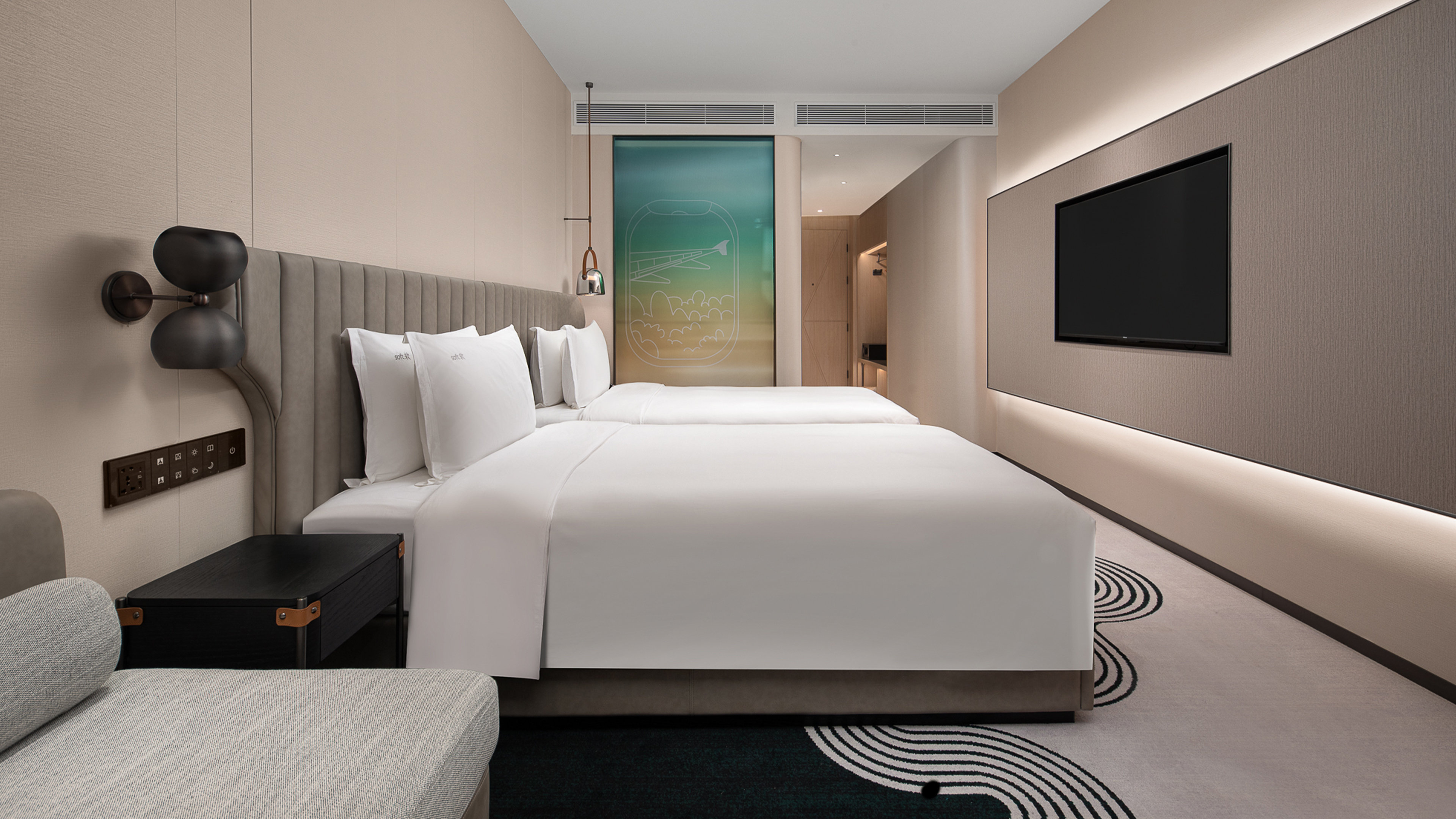 Holiday Inn Shanghai Pudong Airport 16/50