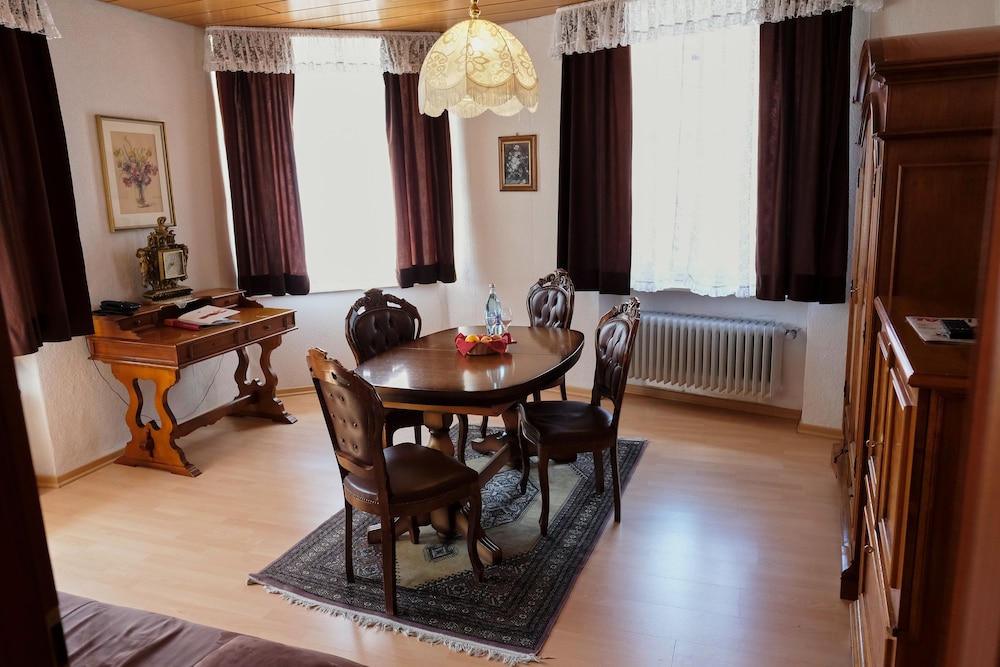 Romantica Hotel Blauer Hecht 45/57