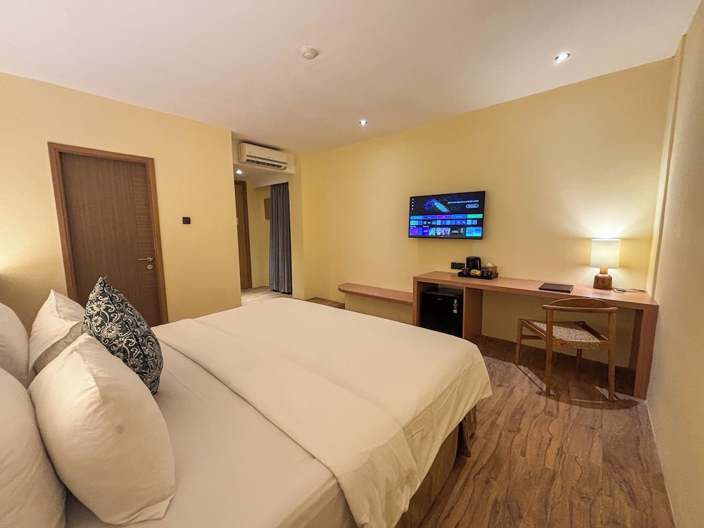 Rivavi Hotel 29/65