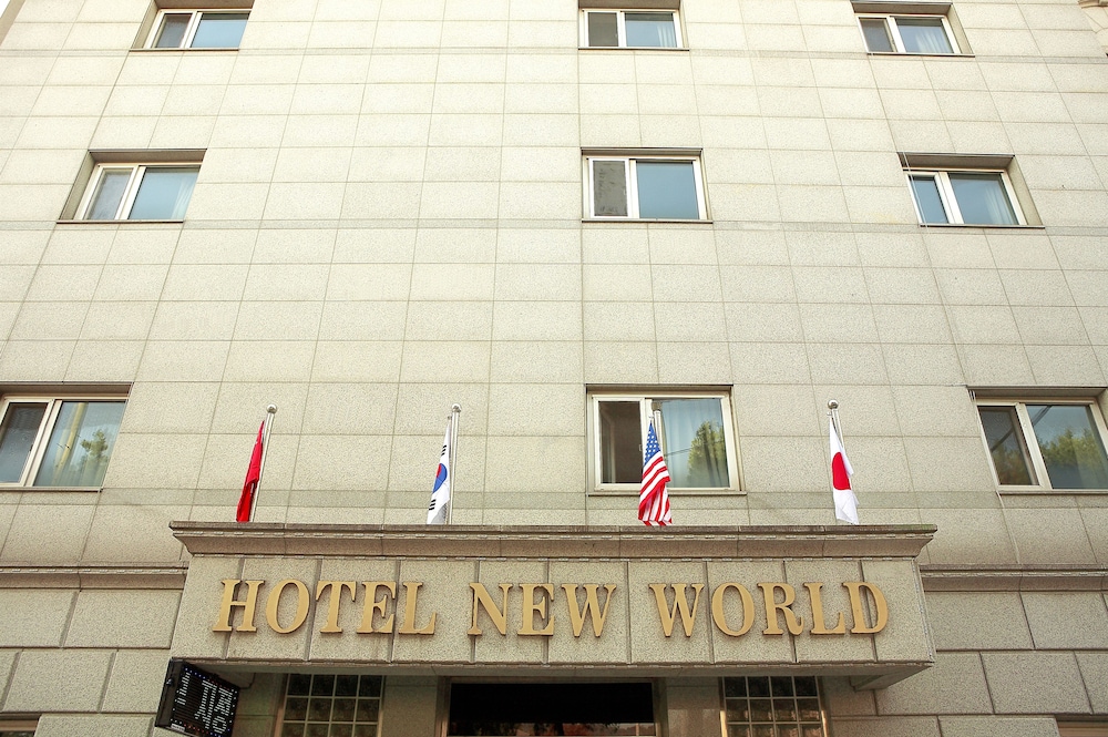 Hotel New World 2/49