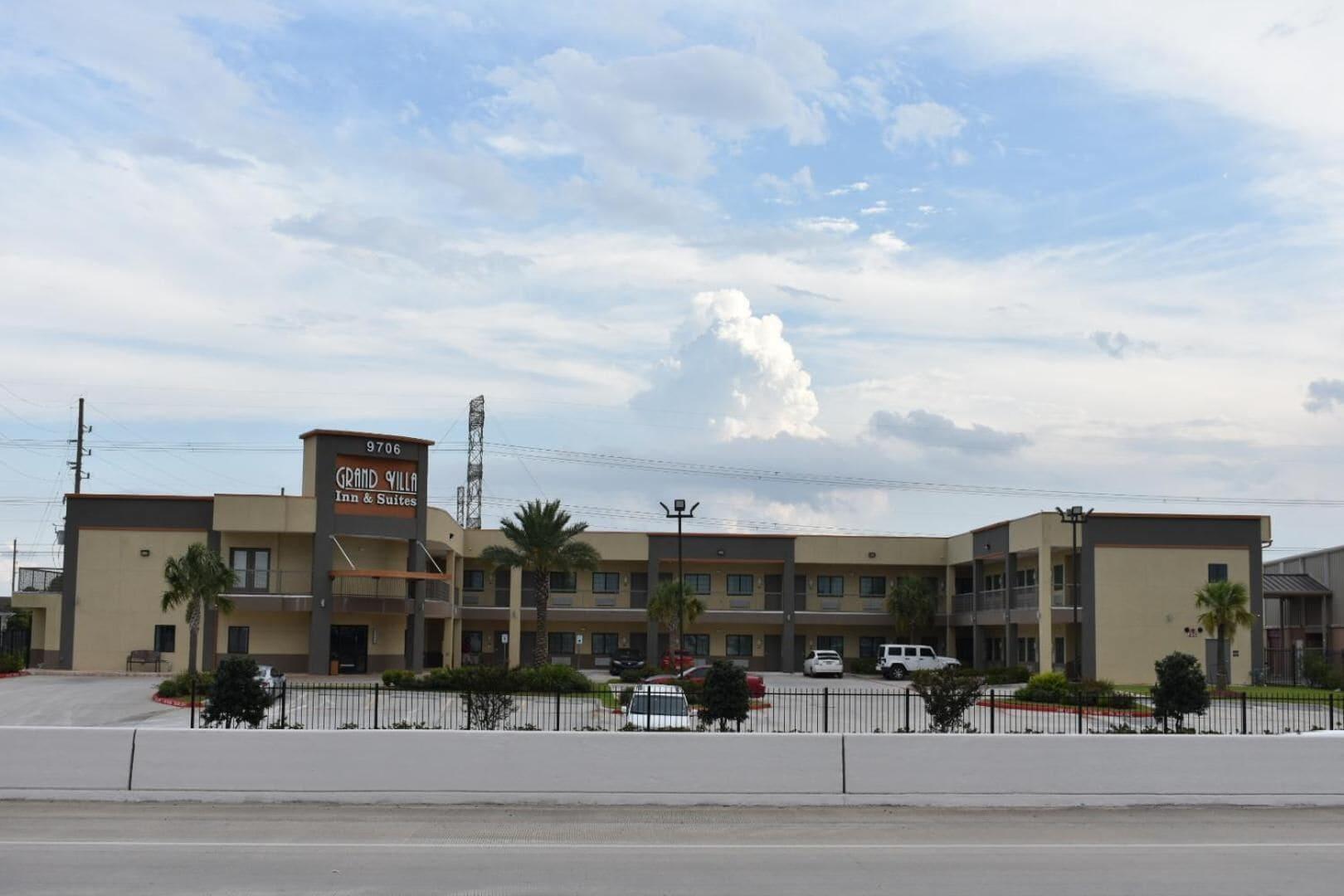 Grand Villa Inn & Suites- Humble 2/27