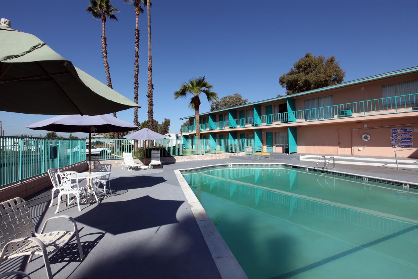 Americas Best Value Inn 15/22