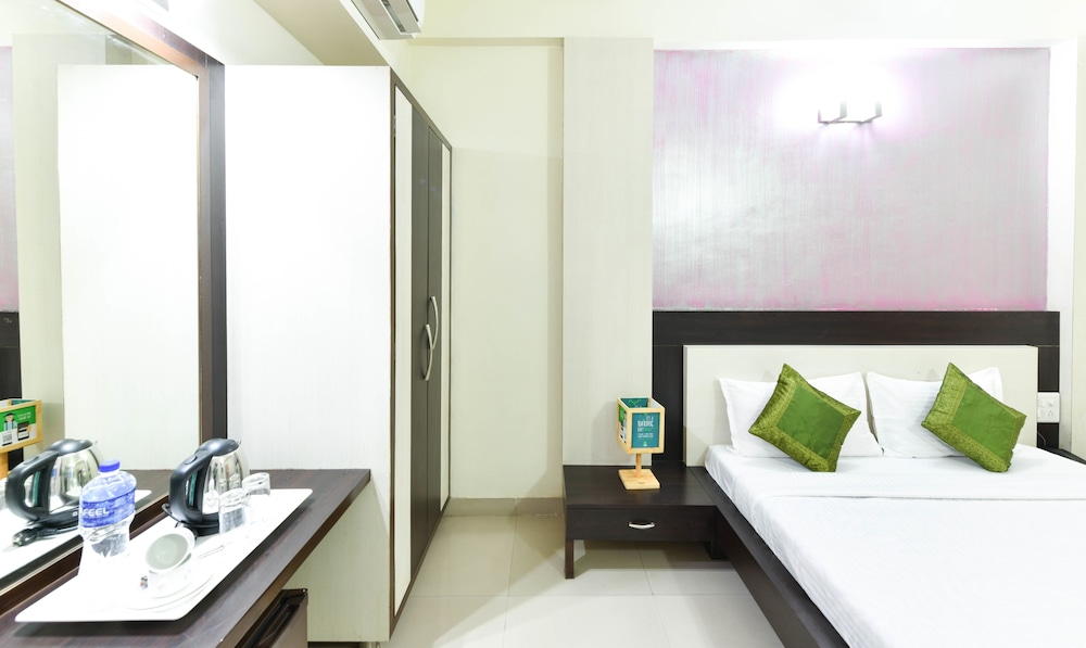 Treebo Skylon Hotel 15/15