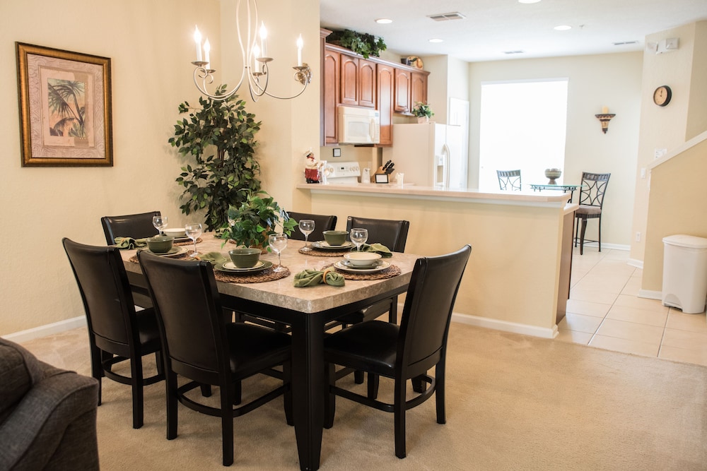 Orlando Resort Rentals near Universal 33/50