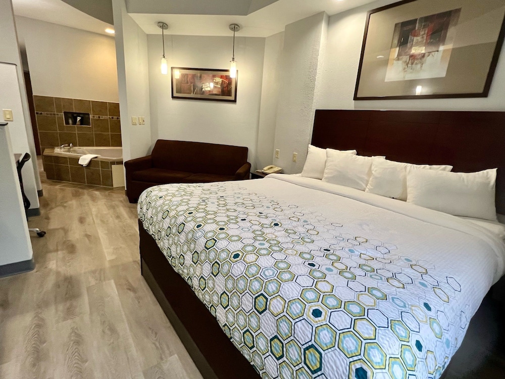 Hometowne Studios Suites Washington 13/43