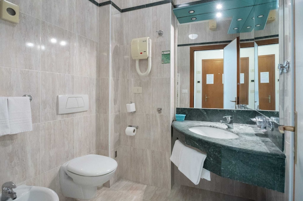 Hotel Caldin's 59/65