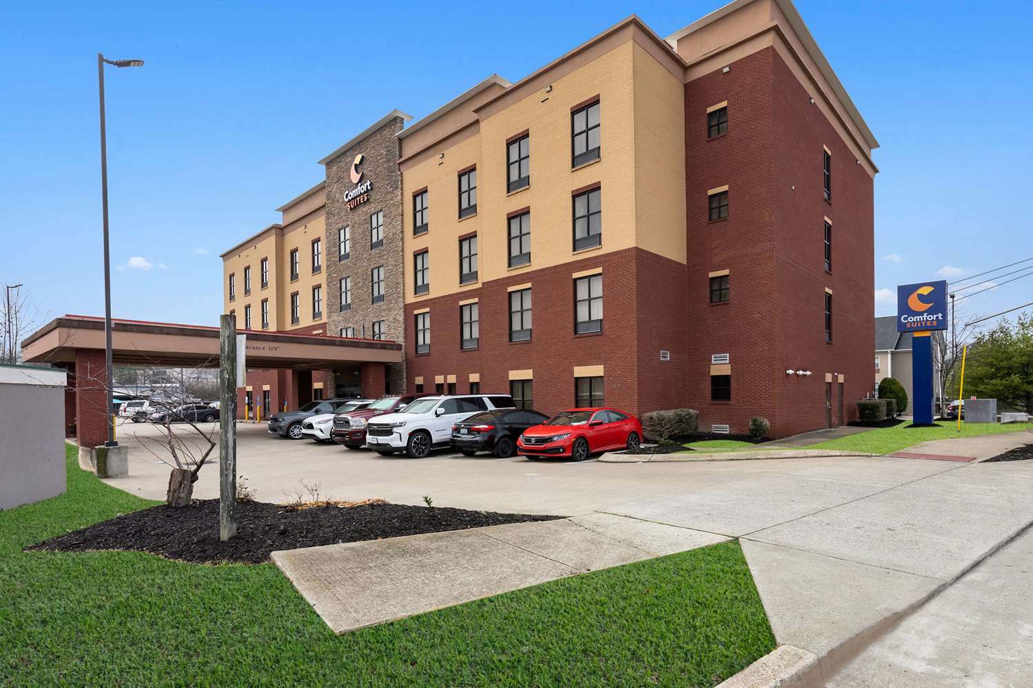 Comfort Suites Nashville 44/46