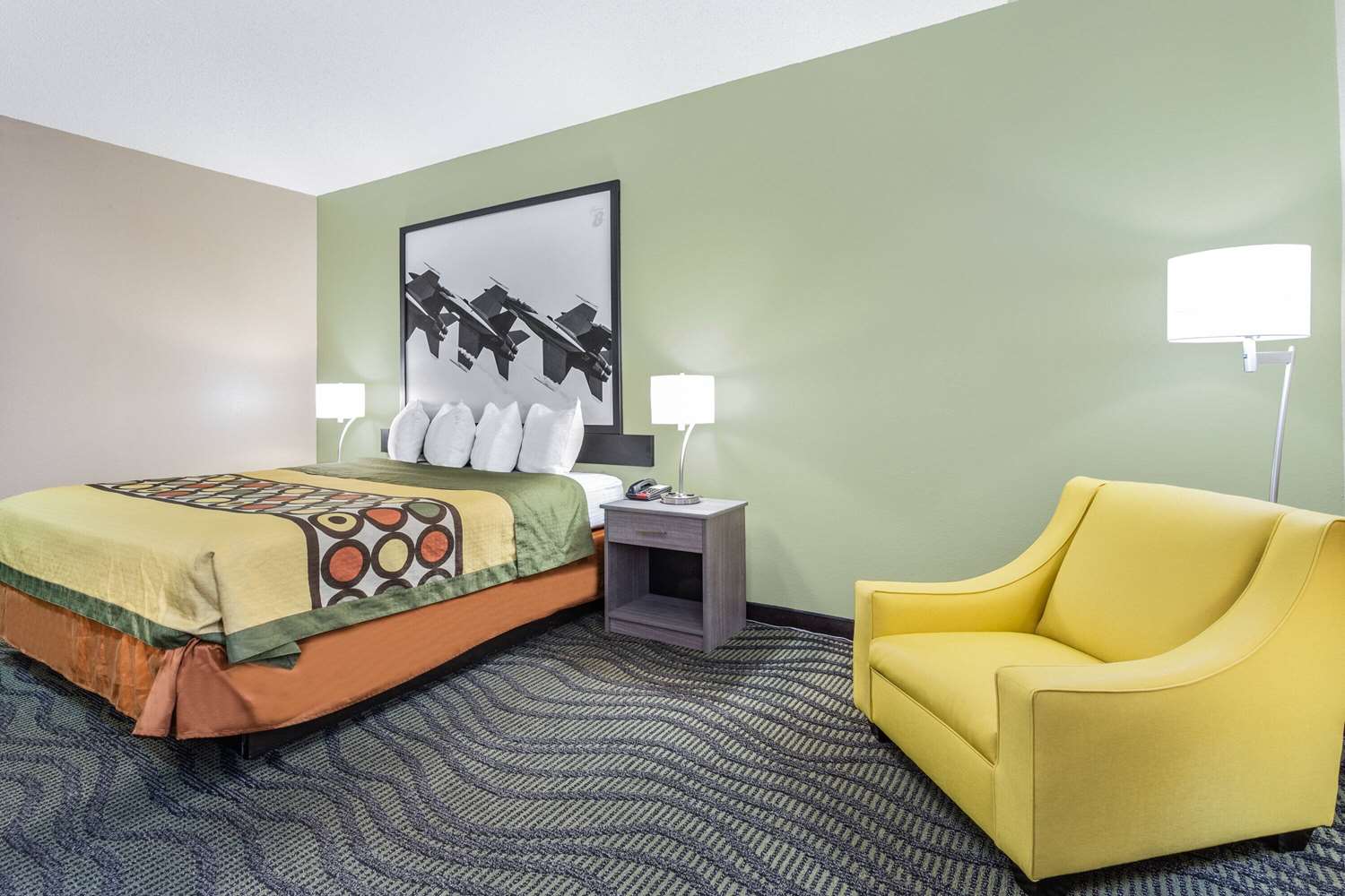 Super 8 by Wyndham Kokomo 29/43