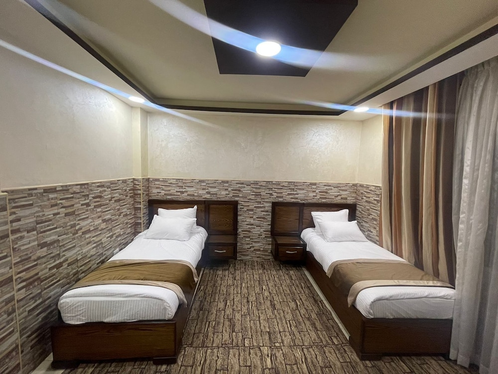 Amaled Hotel 16/40