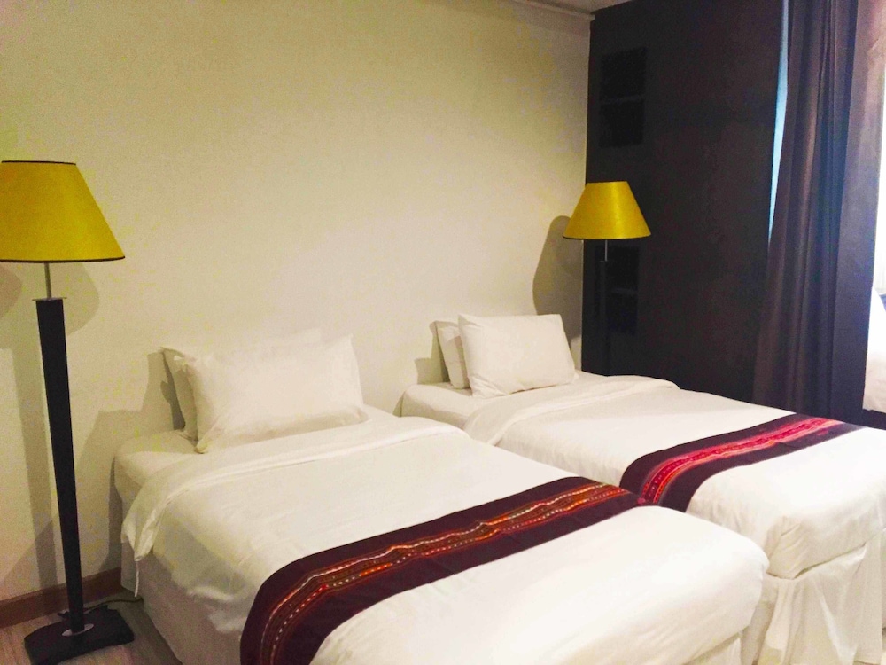 غرفة عائلية بسرير مزدوج وسريرين منفصلين، 99 the Gallery Hotel 8/10