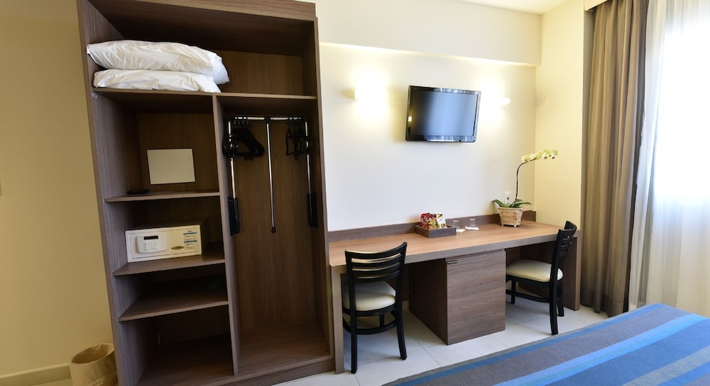 Hotel Rainha Do Brasil 56/72