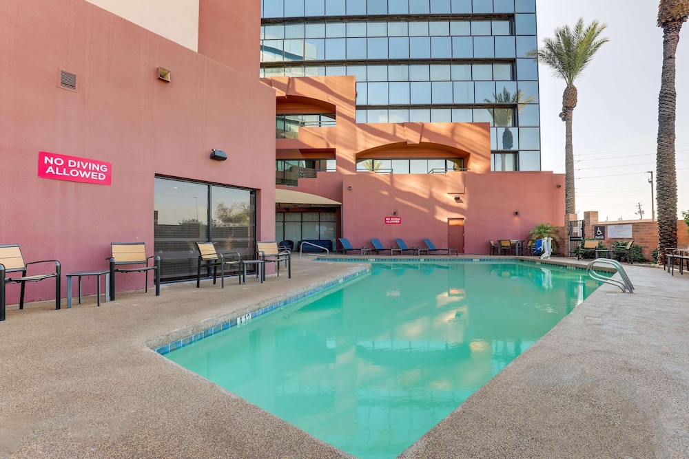 Drury Inn And Suites Phoenix Airport 46/50