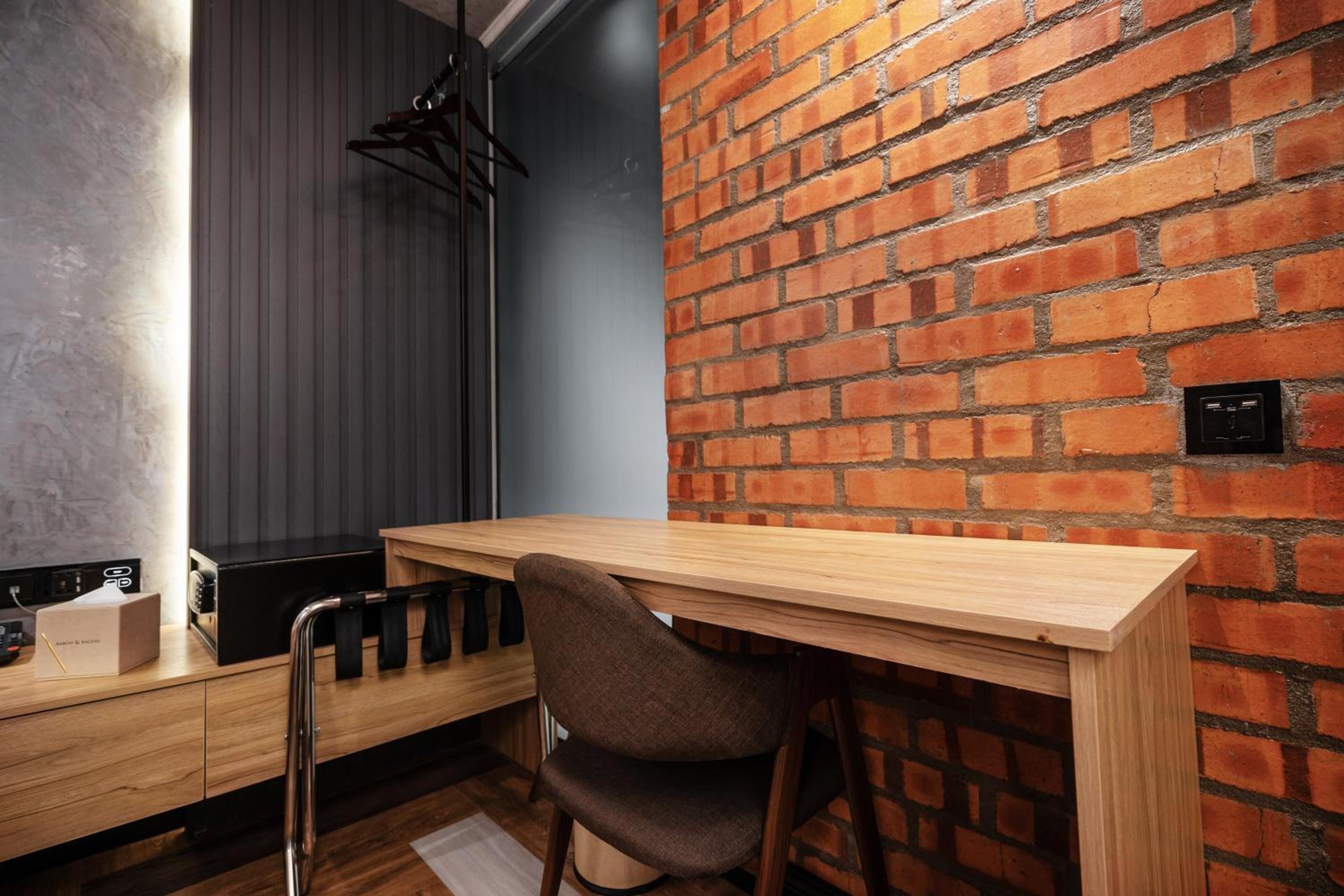 A&R Urban Hotel 36/50