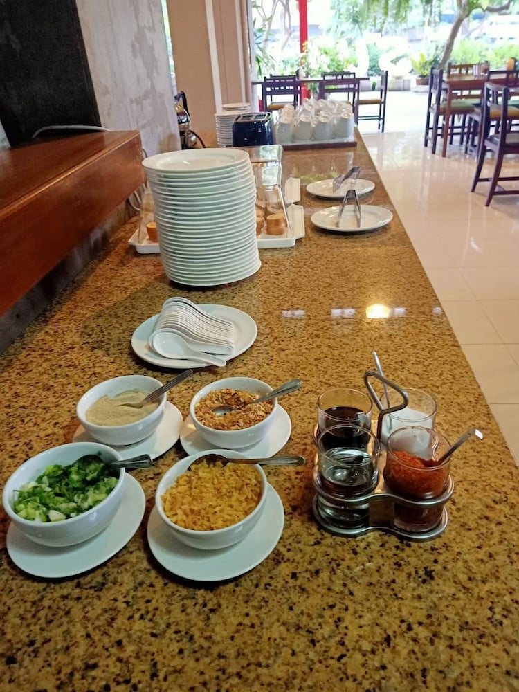 Sun Hotel 46/63