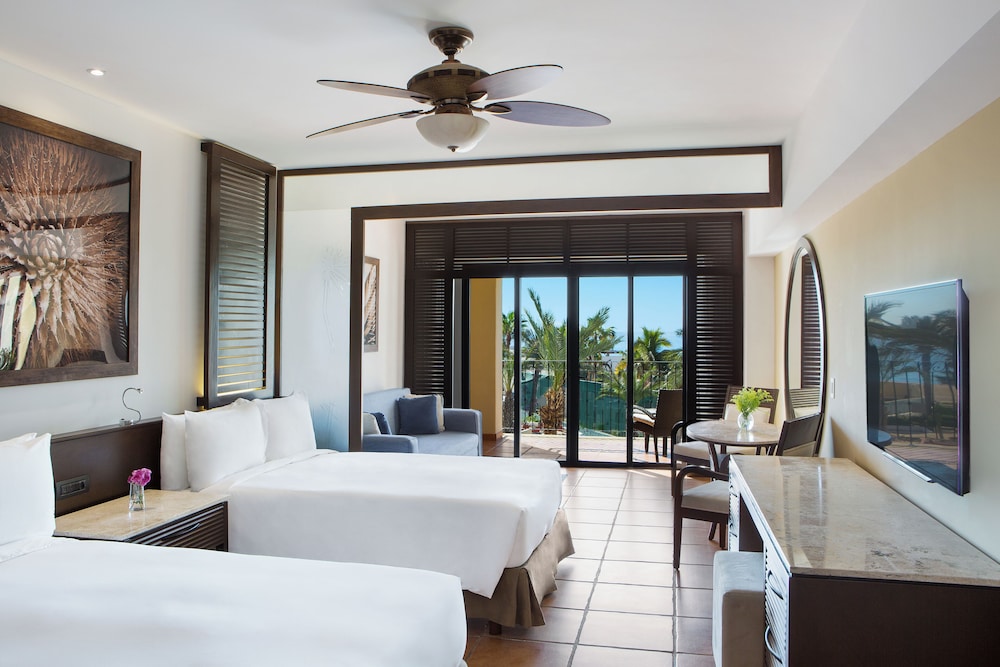 Master, 2 Double Beds, Resort View
