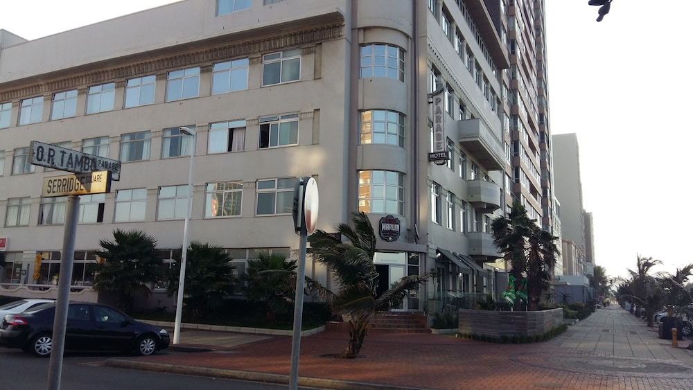 Parade Hotel 21/28