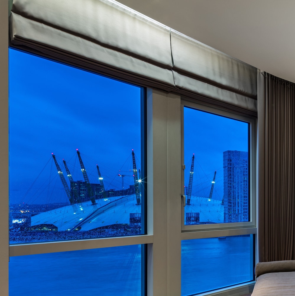 Radisson Blu Hotel, London Canary Wharf East 42/74