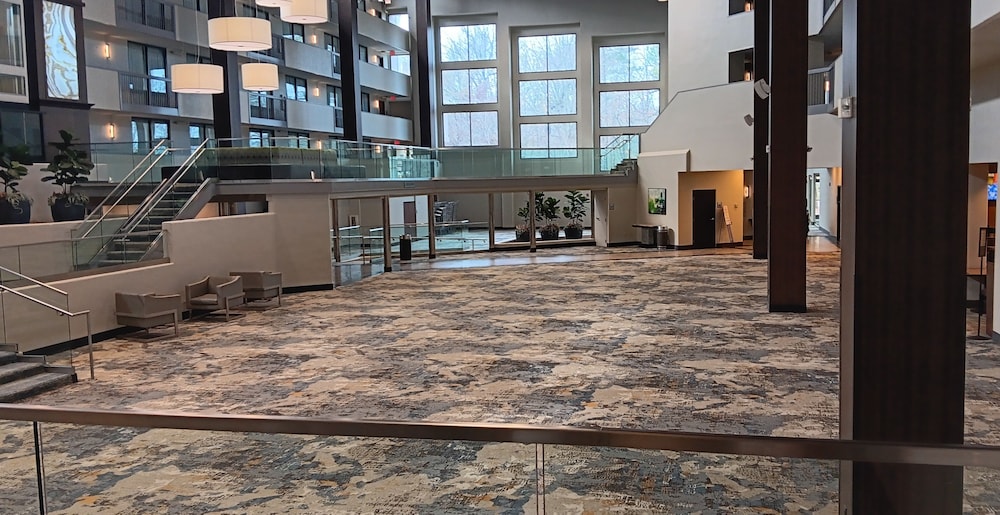 Wyndham Grand Executive Center Little Rock Airport 60/66