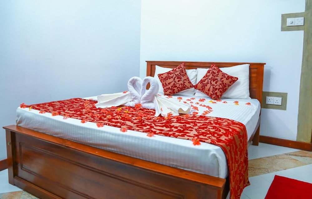 Yoho Elegance Range Resort 7/34