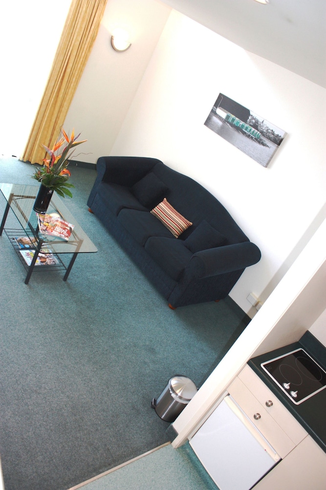 Totara Lodge 29/37