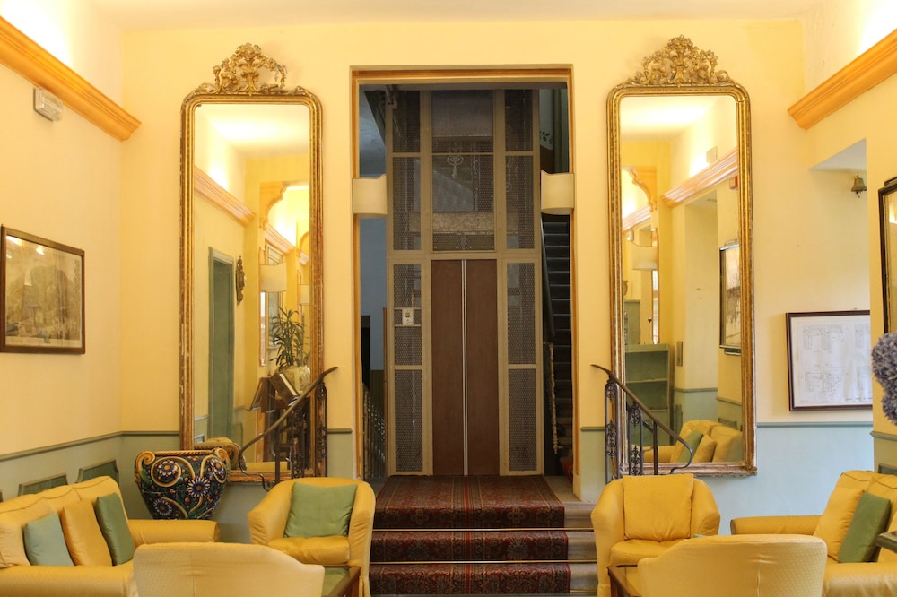 Croce Di Savoia Hotel 19/35