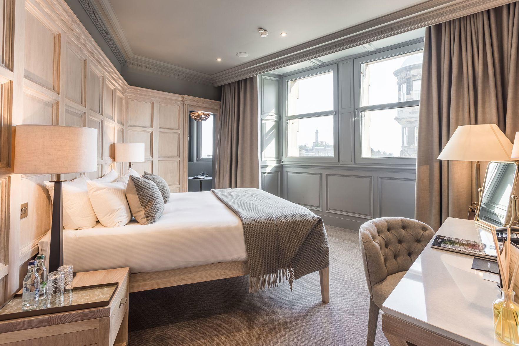 Director, Double and Twin Beds, City View