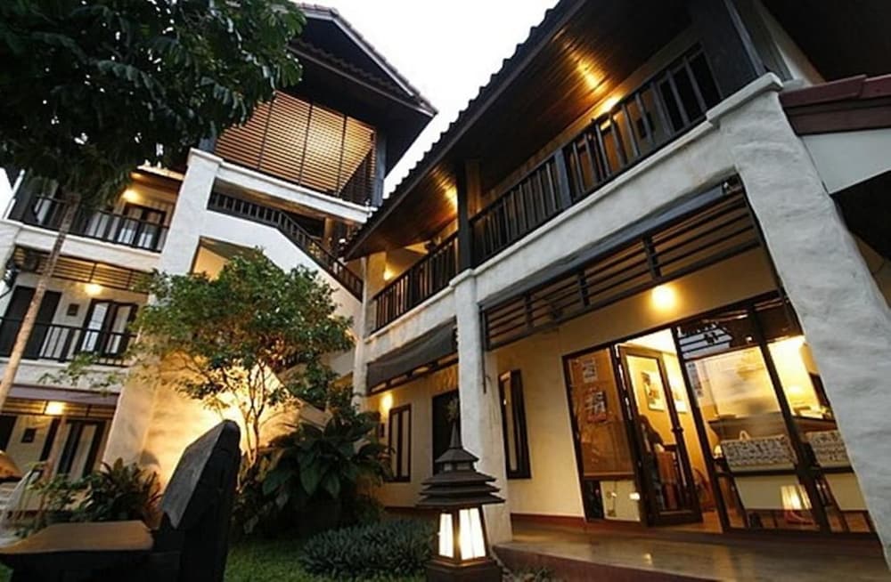 Baan Warabordee 10/69